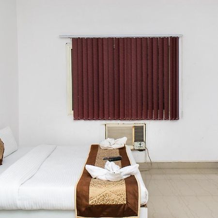 The Radiance Suites And Apartment New Delhi Eksteriør billede