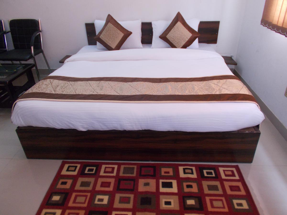 The Radiance Suites And Apartment New Delhi Eksteriør billede