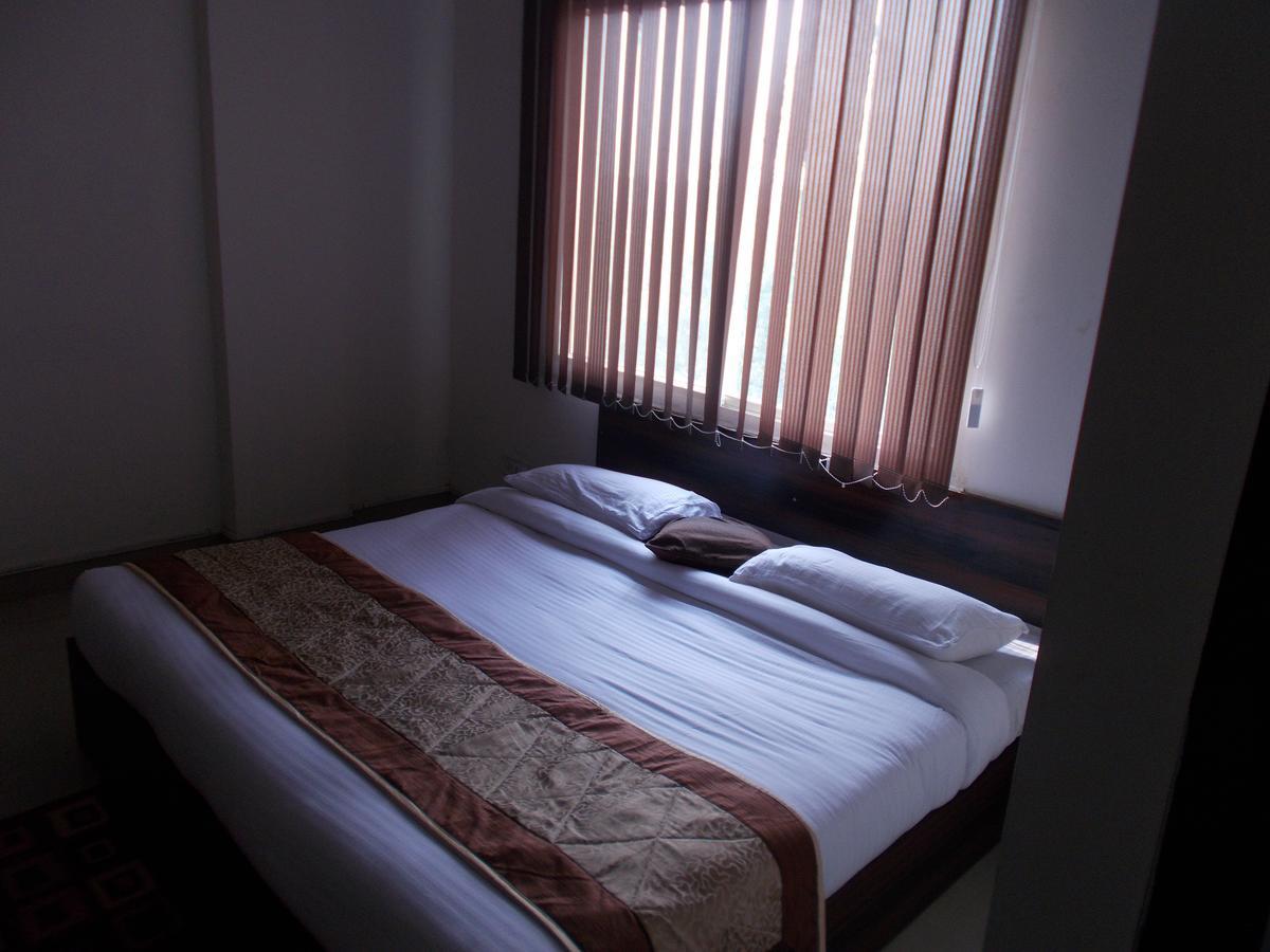The Radiance Suites And Apartment New Delhi Eksteriør billede