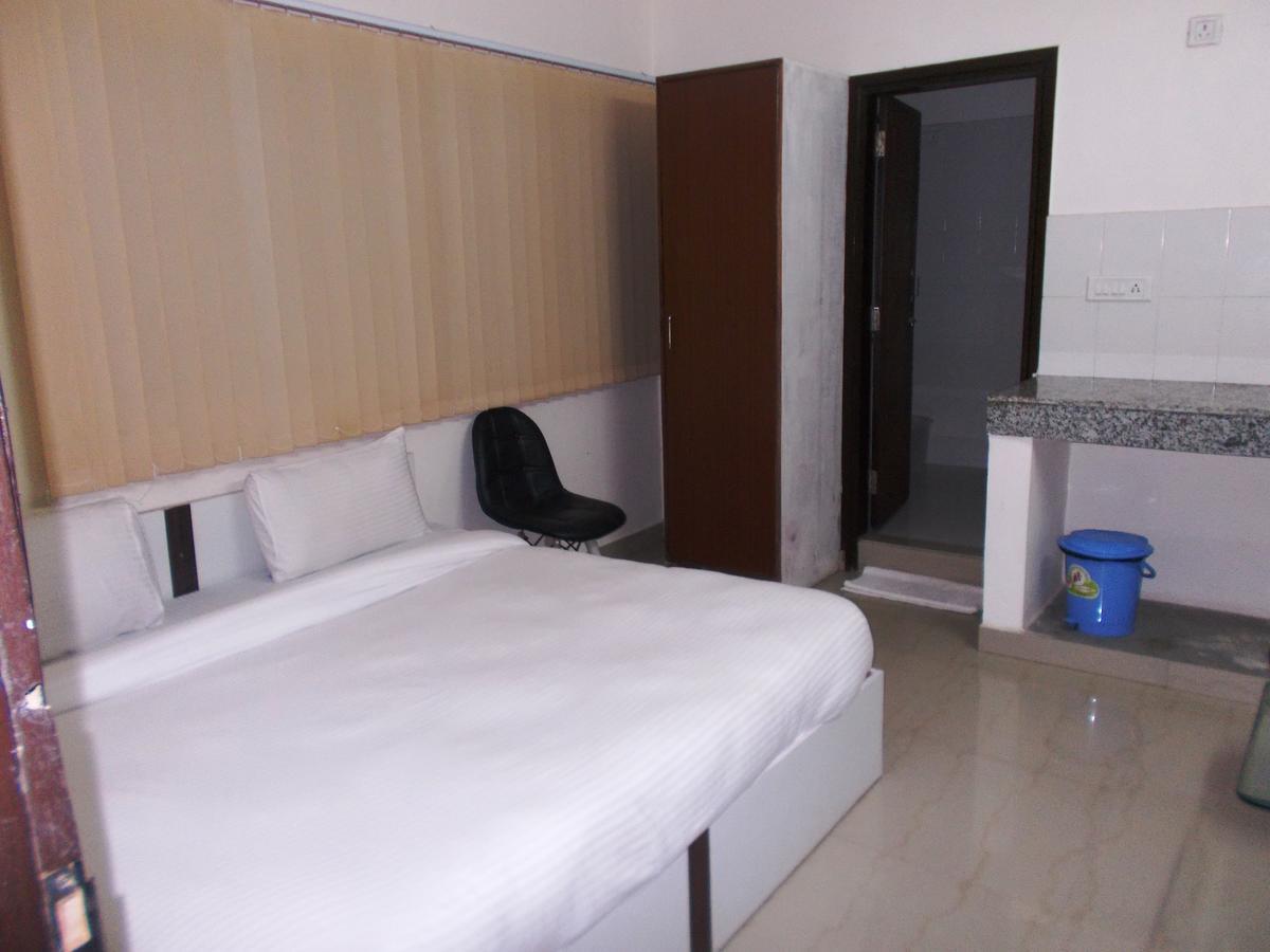 The Radiance Suites And Apartment New Delhi Eksteriør billede