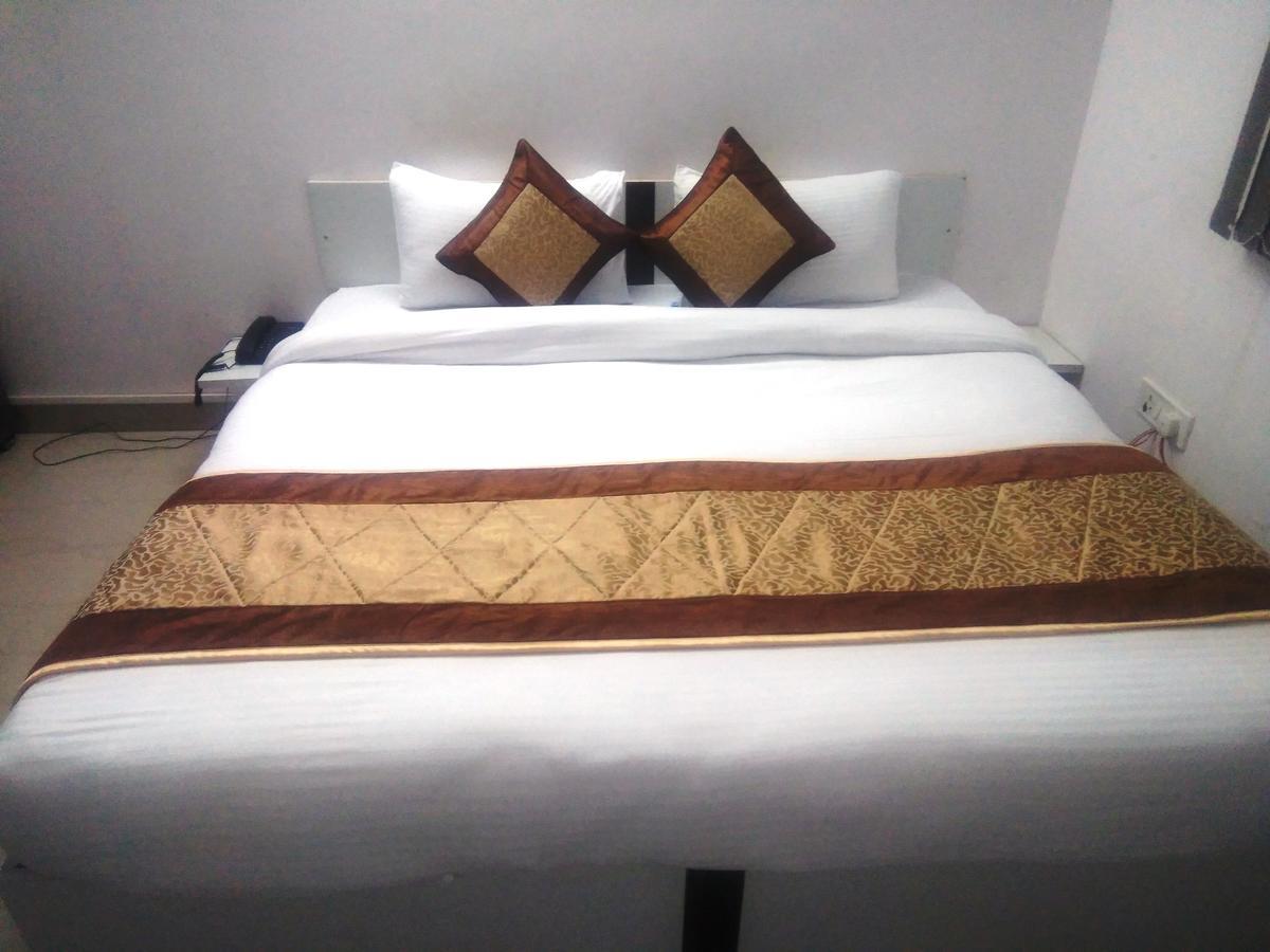 The Radiance Suites And Apartment New Delhi Eksteriør billede