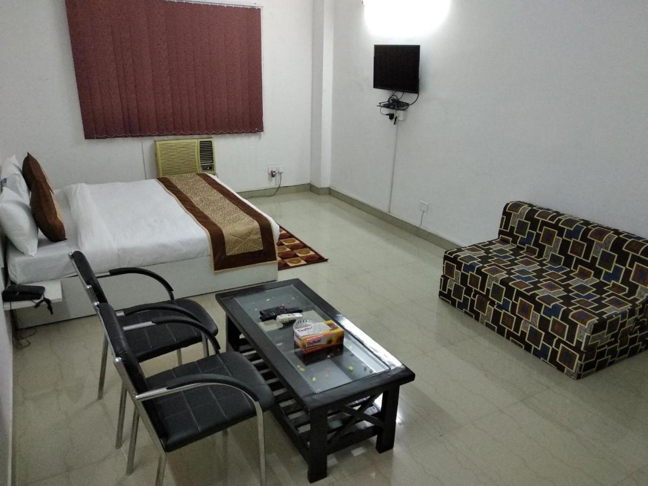 The Radiance Suites And Apartment New Delhi Eksteriør billede