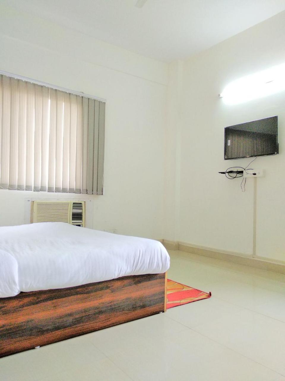 The Radiance Suites And Apartment New Delhi Eksteriør billede