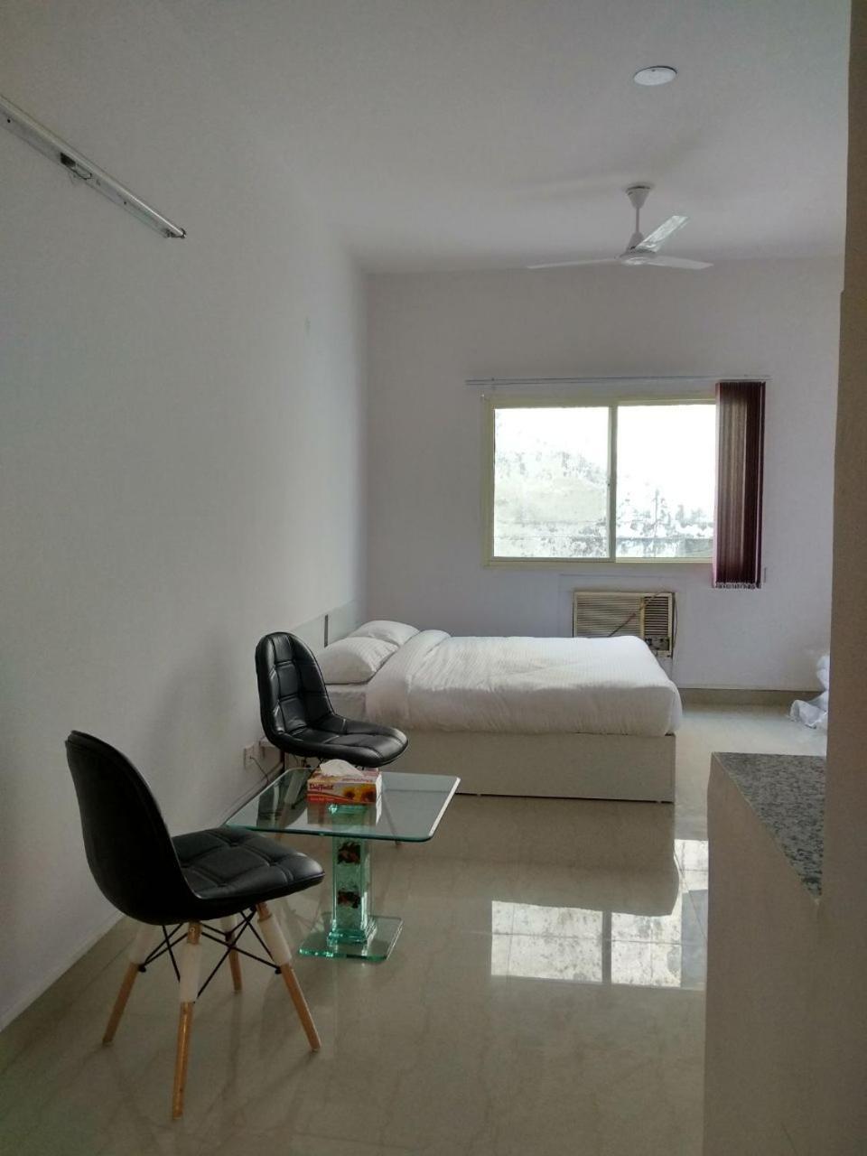 The Radiance Suites And Apartment New Delhi Eksteriør billede