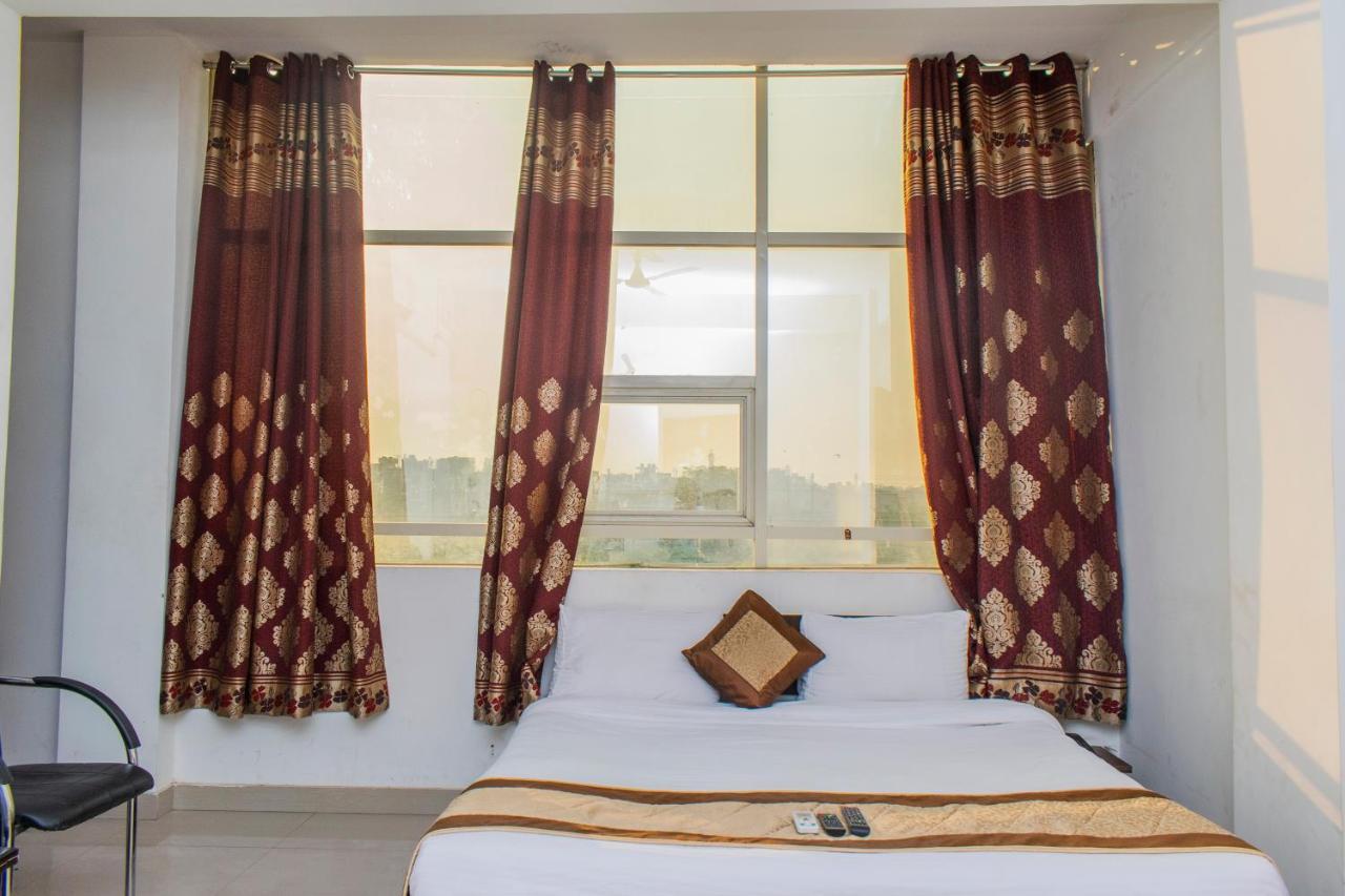 The Radiance Suites And Apartment New Delhi Eksteriør billede