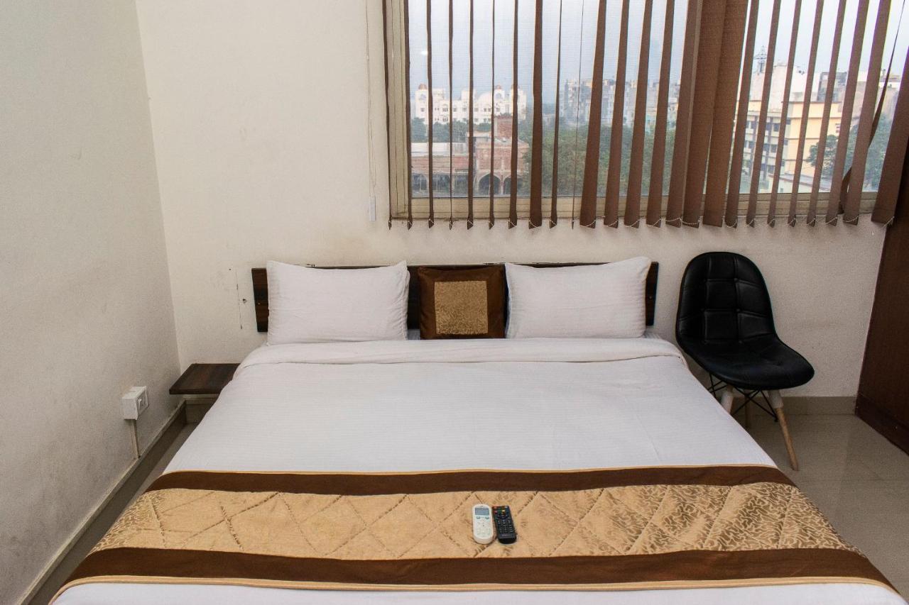 The Radiance Suites And Apartment New Delhi Eksteriør billede